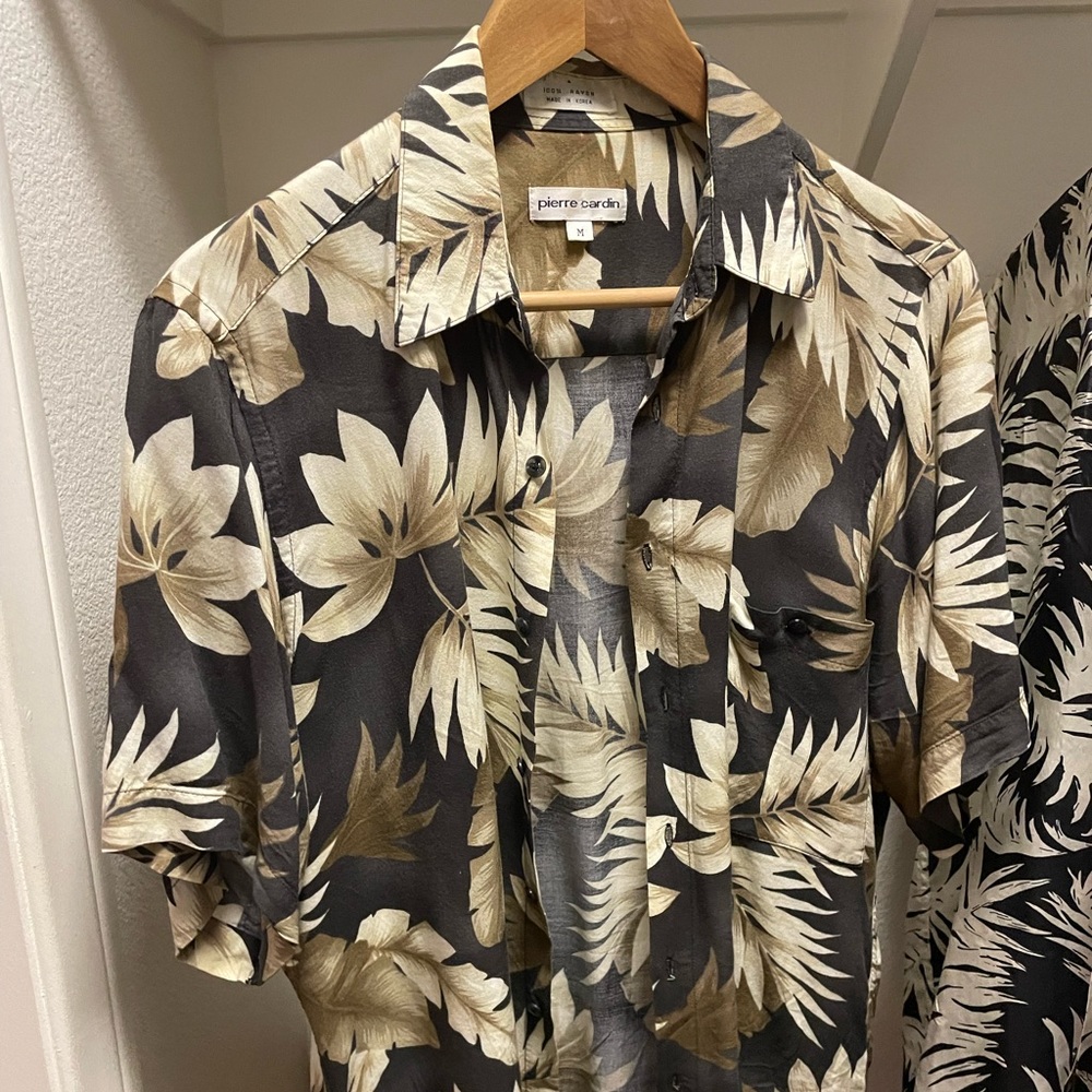 Hawaiian button down shirt